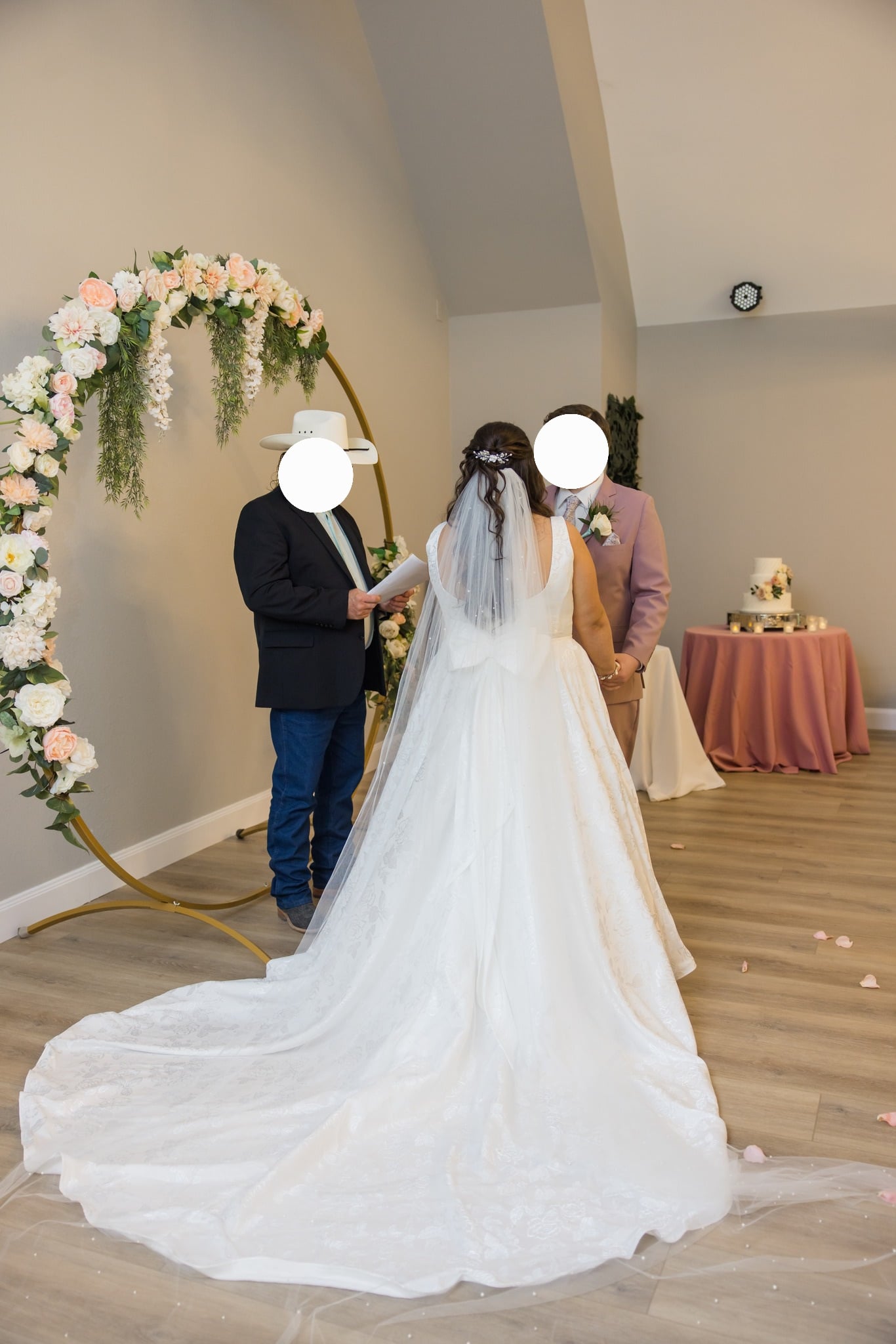 The Style - Accessories, Dress, Suit from Affordable Hidden Gem in Tomball, TX